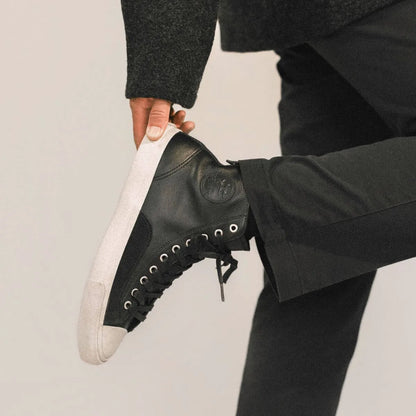 Black/Sea Salt
