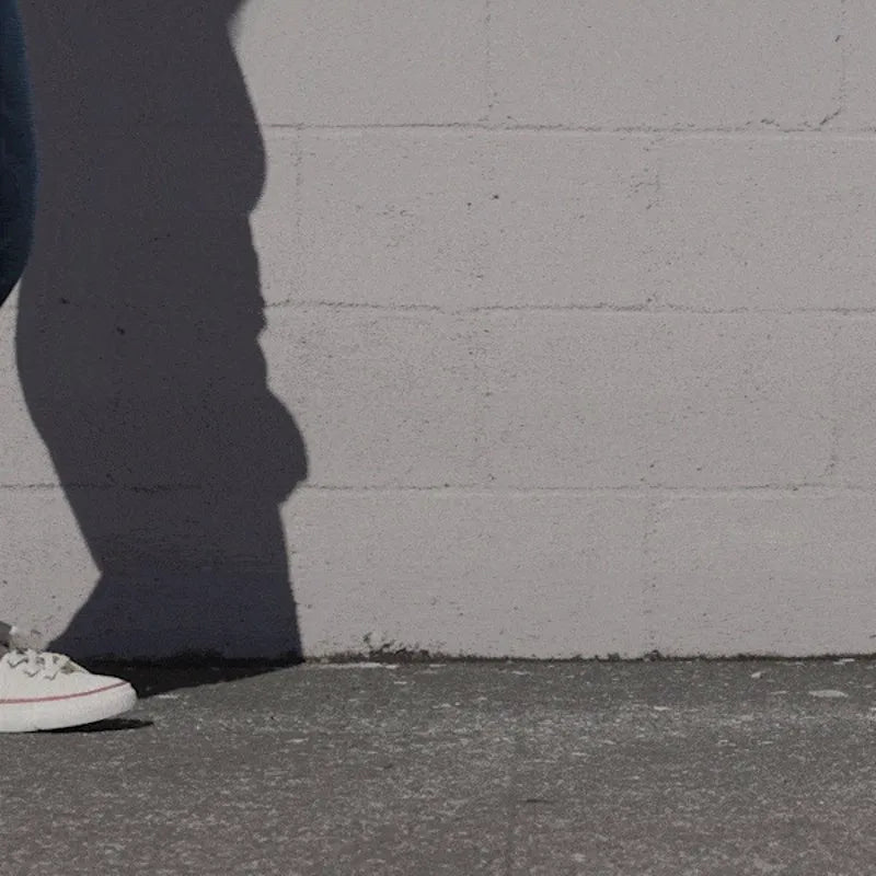 Antique White/Crimson