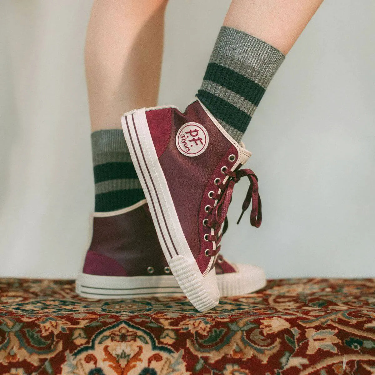 Burgundy/Antique White