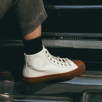 Off-White/Gum