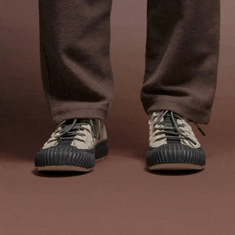 Bone Gray/Black