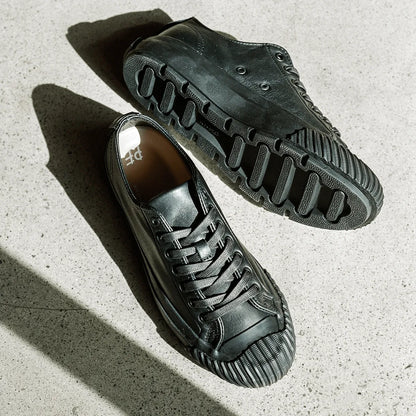 Black/Black